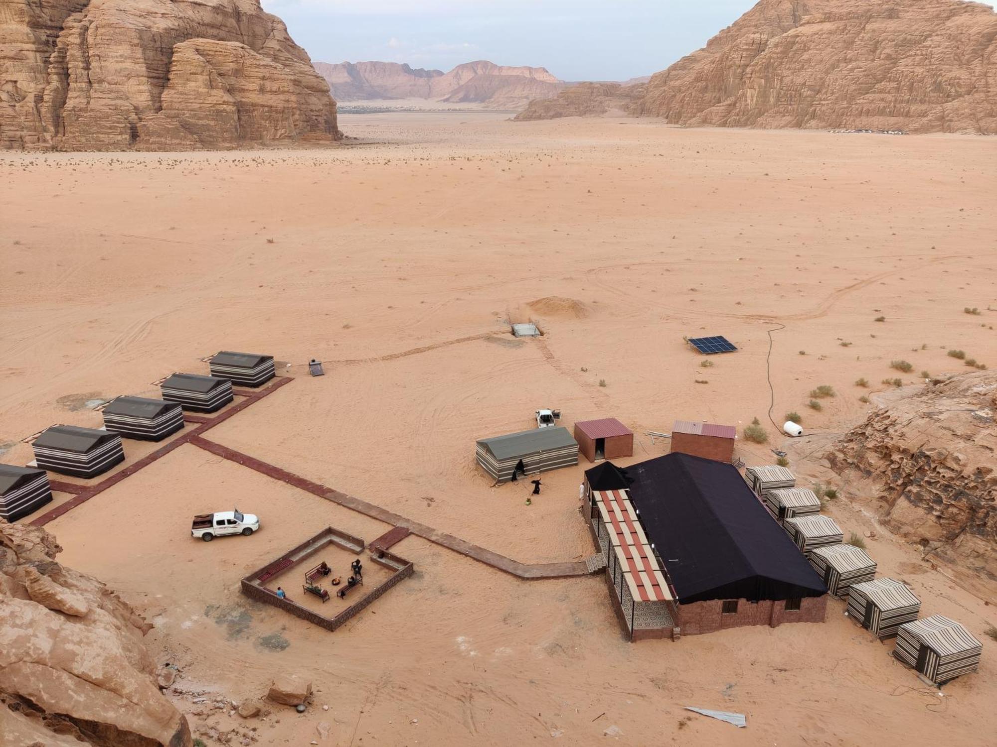 Hala tours&camping Wadi Rum Extérieur photo
